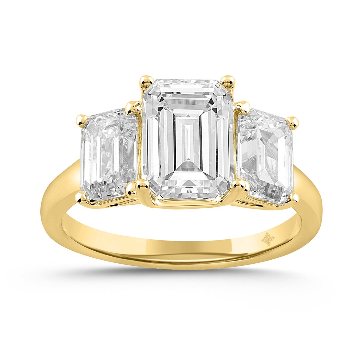 LADIES RING 5CT EMERALD DIAMOND 14K YELLOW GOLD (CENTER STONE EMERALD DIAMOND 3CT ) 1 LADIES RING 5CT EMERALD DIAMOND 14K YELLOW GOLD (CENTER STONE EMERALD DIAMOND 3CT ) - Image 1