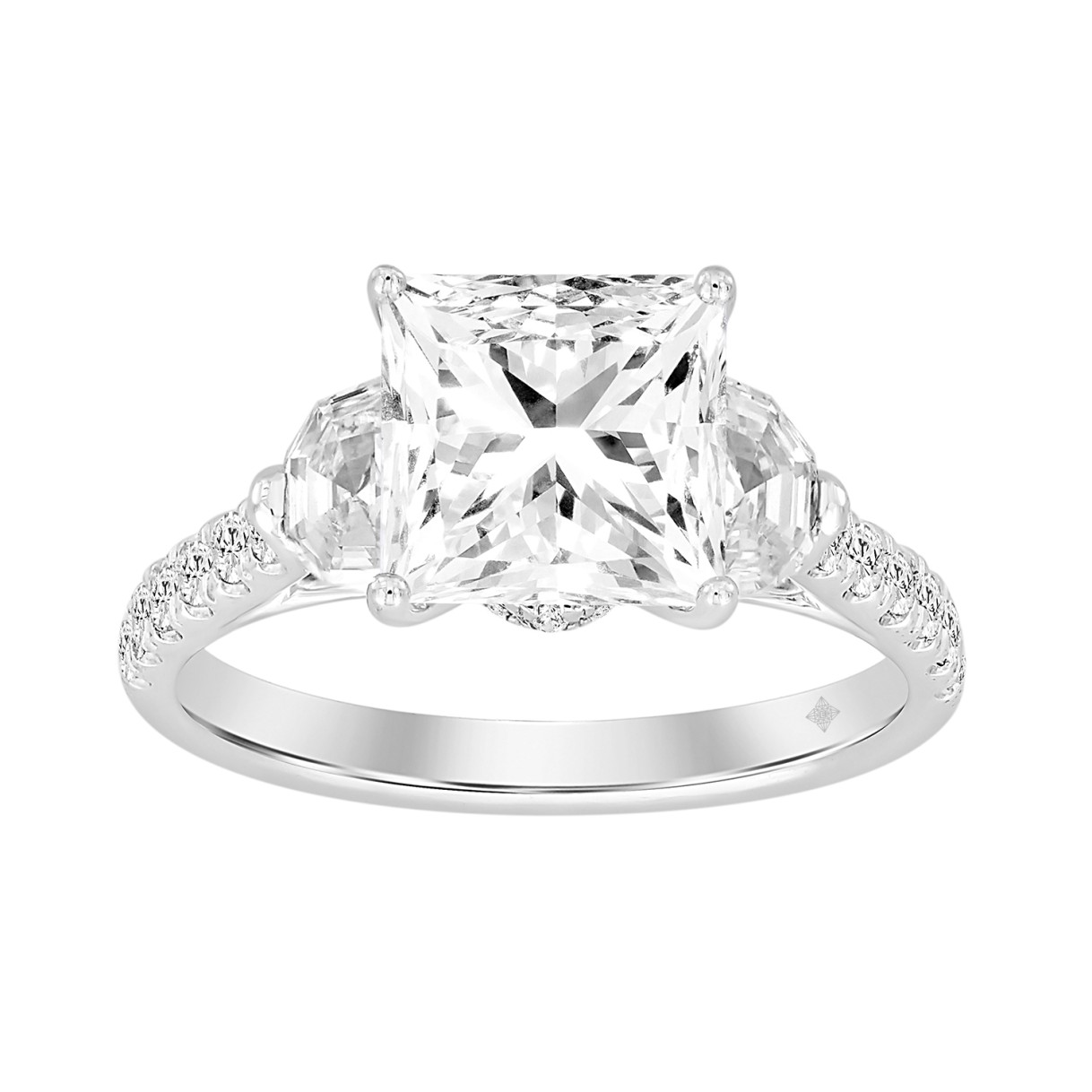 LADIES RING 3CT ROUND/PRINCESS/HALF MOON DIAMOND 14K WHITE GOLD (CENTER STONE PRINCESS DIAMOND 2CT ) 1 LADIES RING 3CT ROUND/PRINCESS/HALF MOON DIAMOND 14K WHITE GOLD (CENTER STONE PRINCESS DIAMOND 2CT ) - Image 1