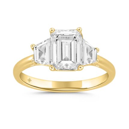 LADIES RING 2 3/4CT ROUND/TRAPEZOID/EMERALD DIAMOND 14K YELLOW GOLD