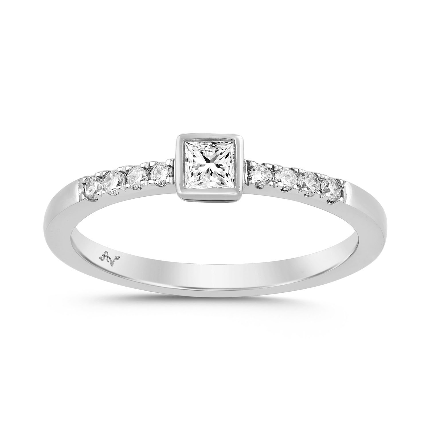 LADIES RING 0.25CT ROUND/PRINCESS DIAMOND 14K WHITE GOLD 1 LADIES RING 0.25CT ROUND/PRINCESS DIAMOND 14K WHITE GOLD - Image 1