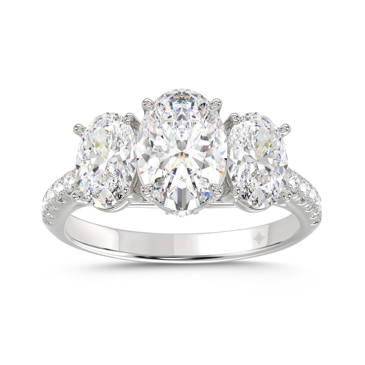 LADIES RING 2 1/4CT OVAL/ROUND DIAMOND 14K WHITE GOLD (CENTER STONE OVAL DIAMOND 1CT ) 1 LADIES RING 2 1/4CT OVAL/ROUND DIAMOND 14K WHITE GOLD (CENTER STONE OVAL DIAMOND 1CT ) - Image 1